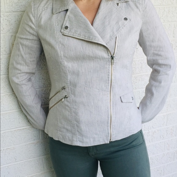 Pinstriped Blazer - Picture 2 of 4